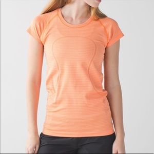 NWT Lululemon Swiftly Tech SS Crew Stripe Tee